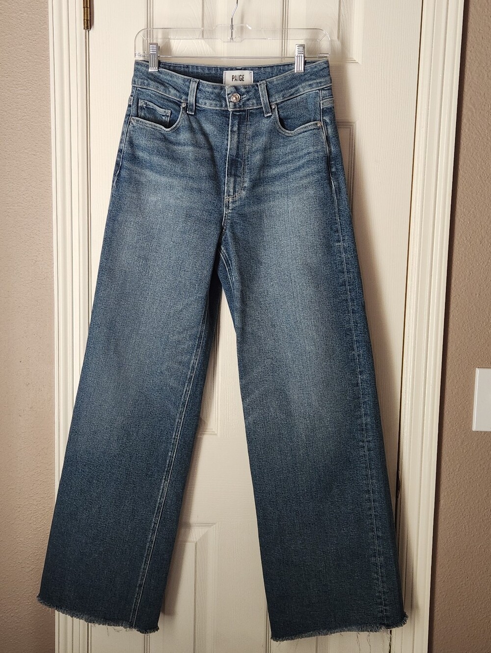 PAIGE Anessa 31" High Rise Wide Leg Jean - Woolf- Like New